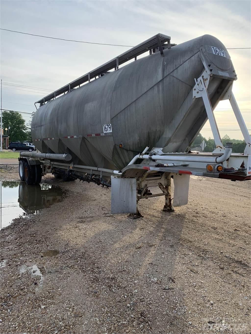 Fruehauf  Cisternové přívěsy