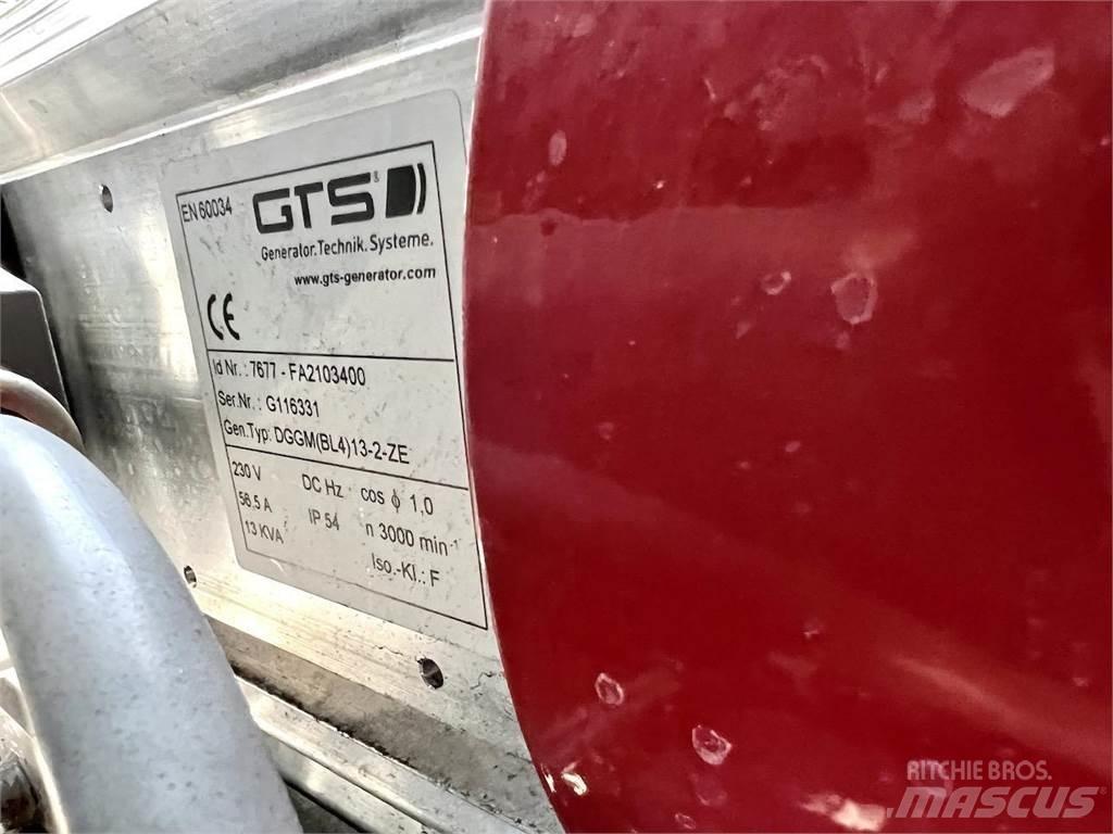 Fuchs MHL320F Stroje pro manipulaci s odpadem