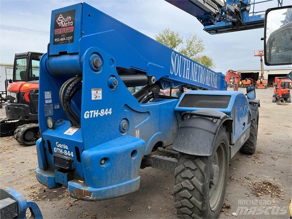 Genie GTH844 Teleskopické manipulátory