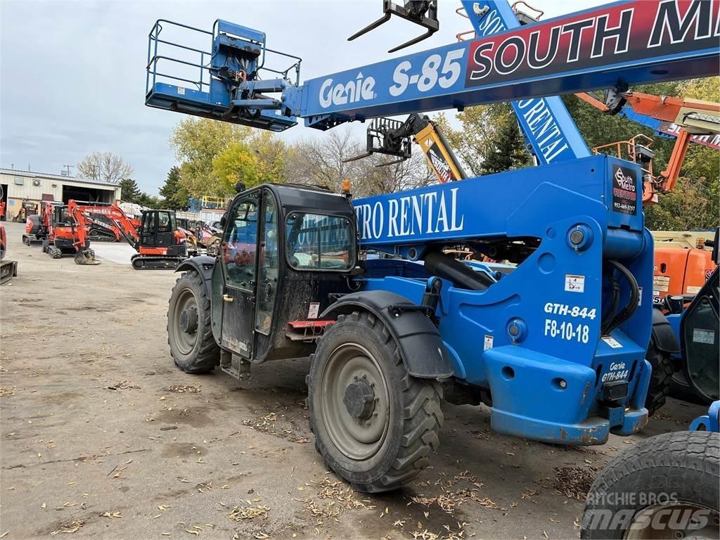 Genie GTH844 Teleskopické manipulátory
