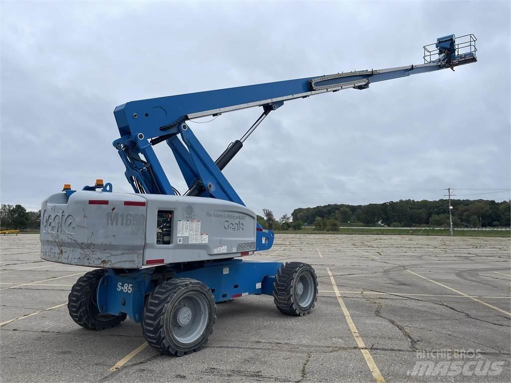 Genie S85 Teleskopické plošiny