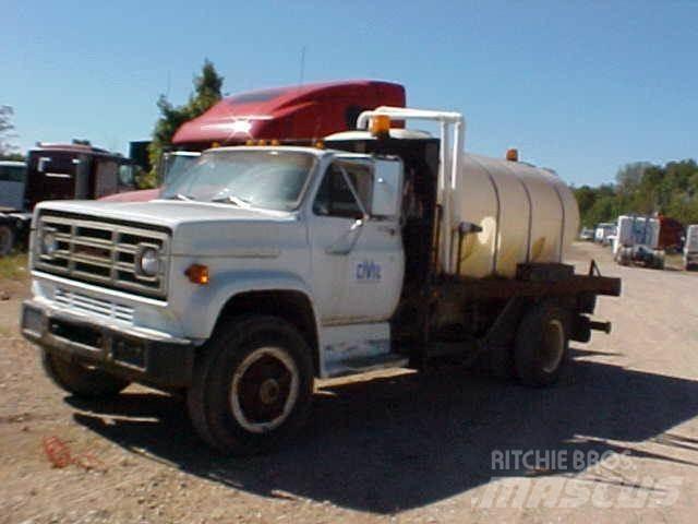 GMC TOPKICK C6500 Cisternové vozy