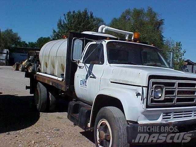 GMC TOPKICK C6500 Cisternové vozy