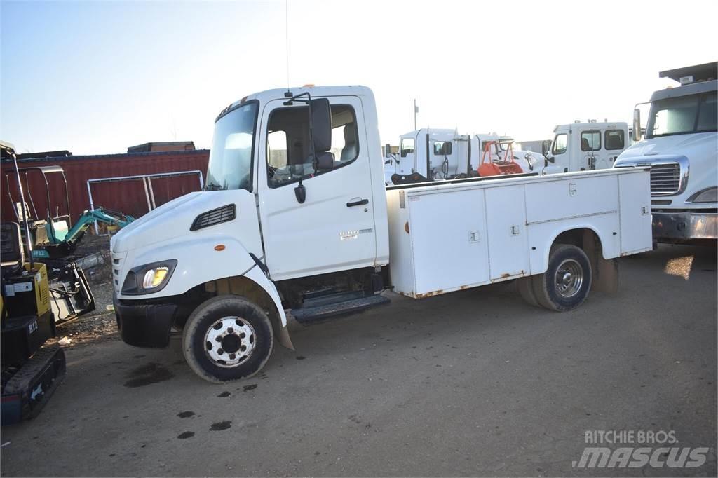 Hino 145 Komunální / Multi-užitková vozidla