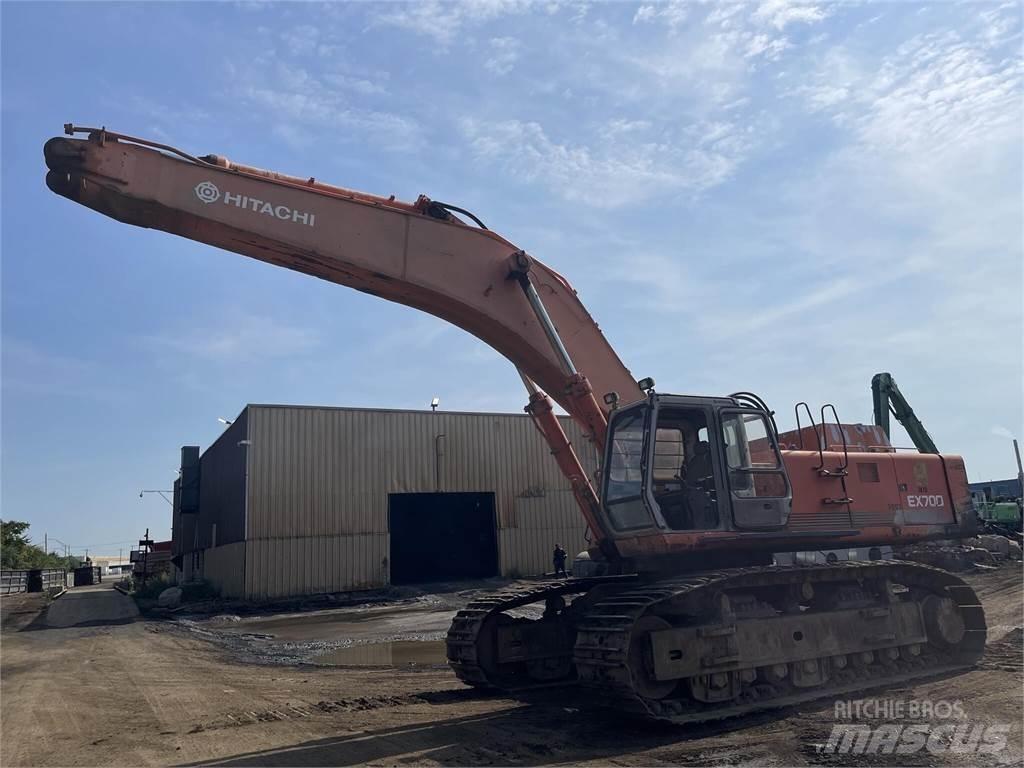 Hitachi EX700 Pásová rýpadla