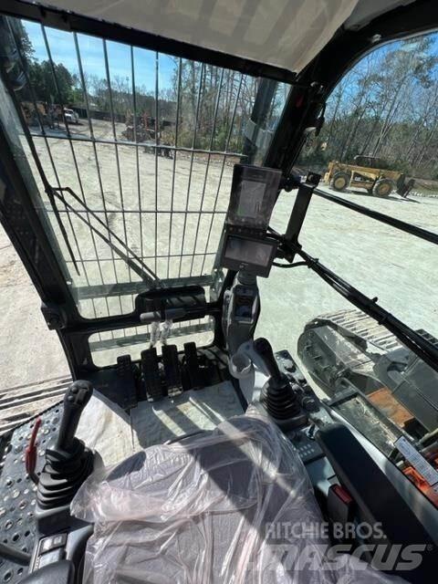 Hitachi KMC500S Stroje pro manipulaci s odpadem