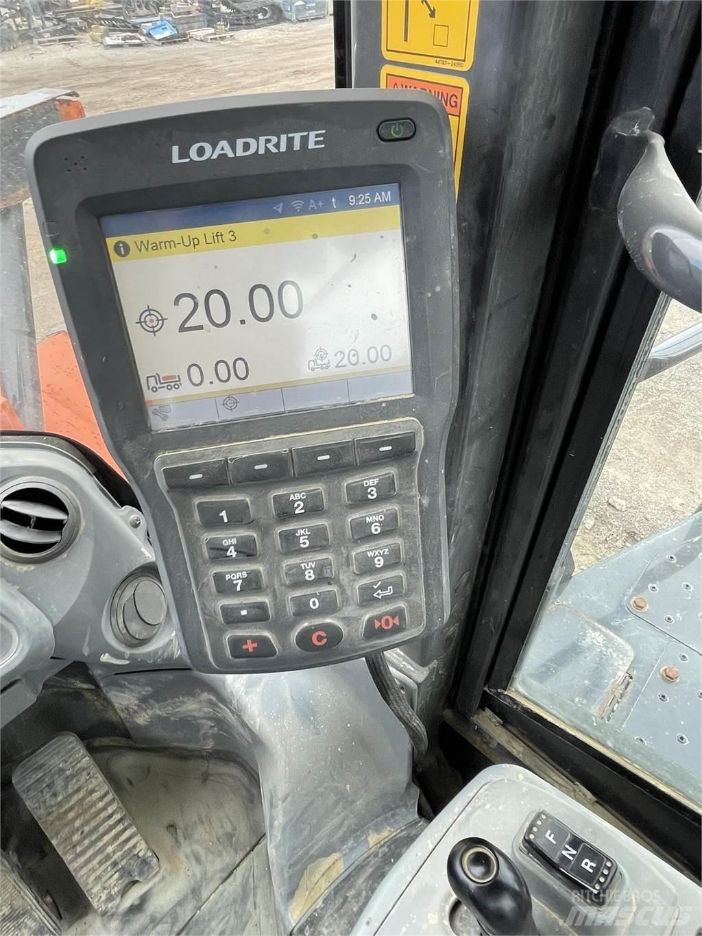 Hitachi ZW370-6 Kolové nakladače