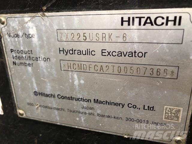 Hitachi ZX225USRK-6 Pásová rýpadla