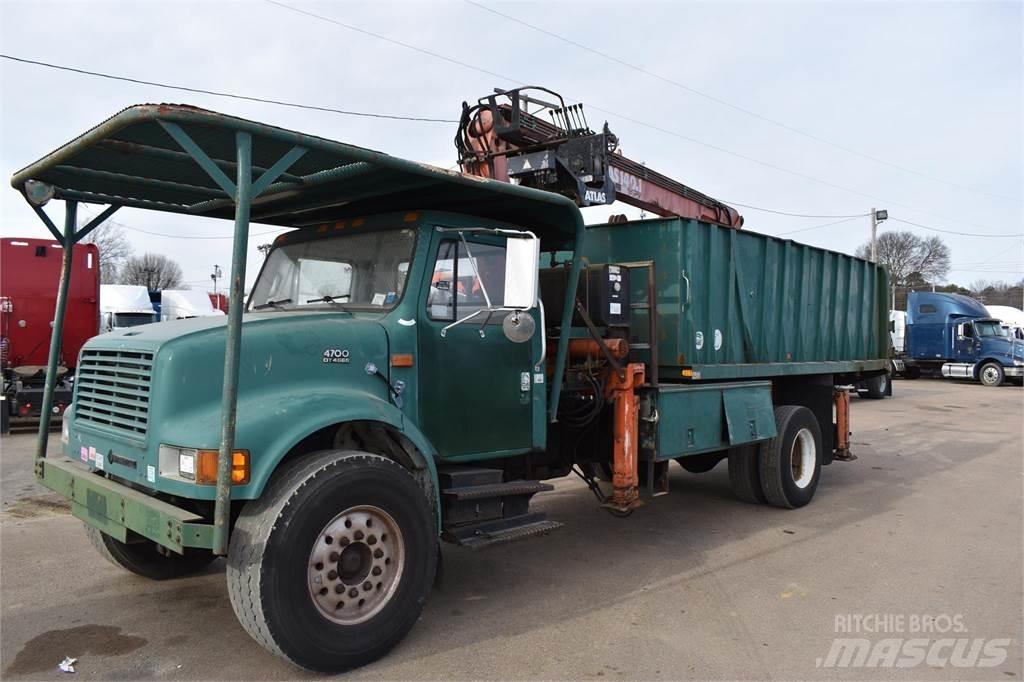 International 4700 Autojeřáby, hydraulické ruky