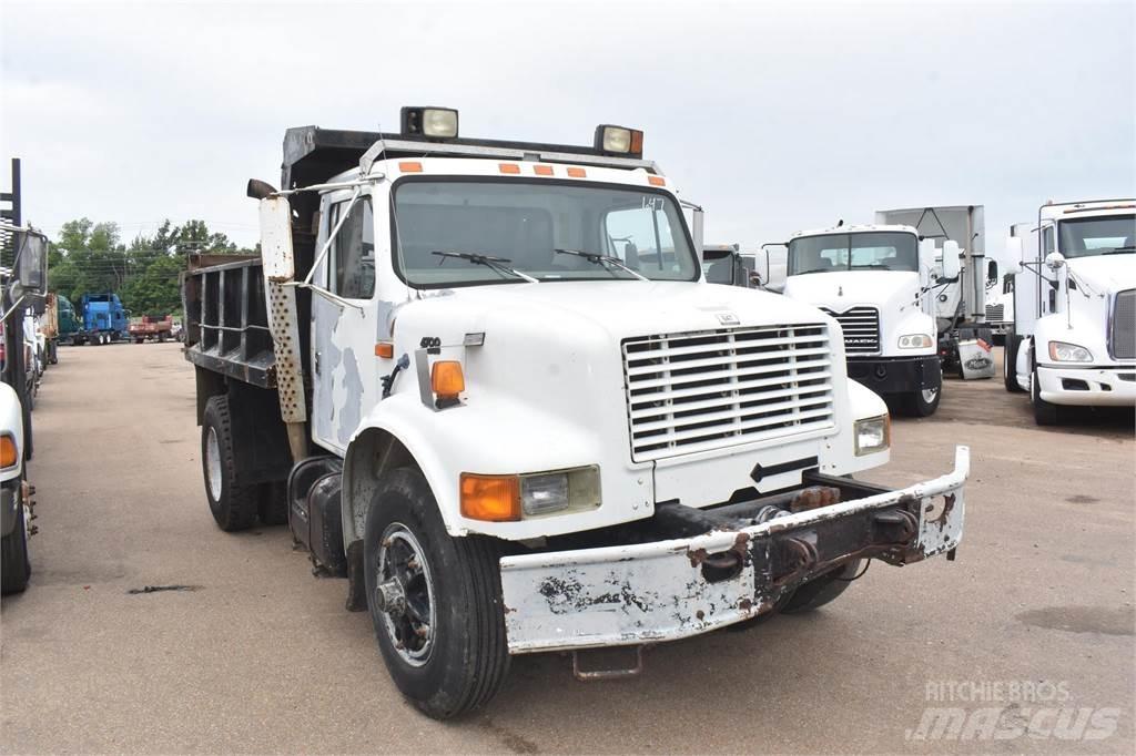 International 4700 Sklápěče