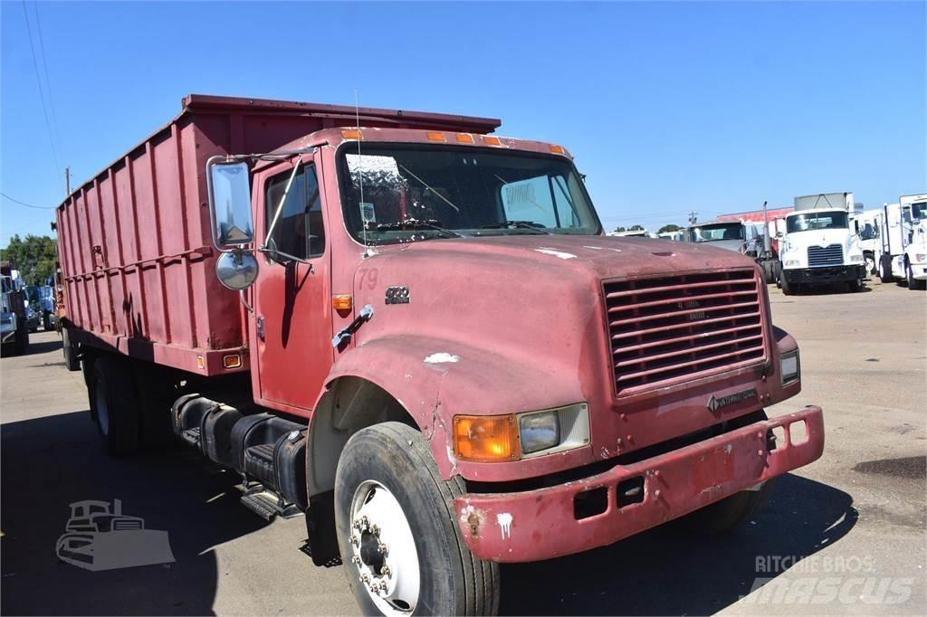 International 4700 Sklápěče