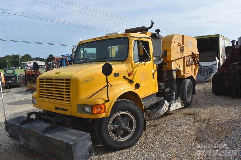 International 4700 Zametací vozy