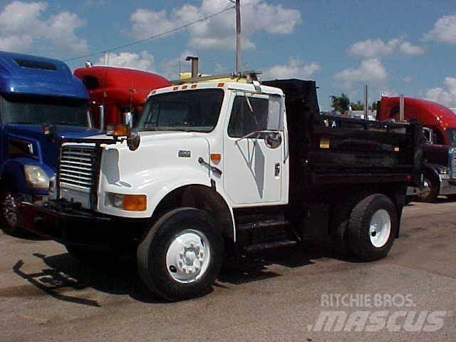 International 4900 Sklápěče