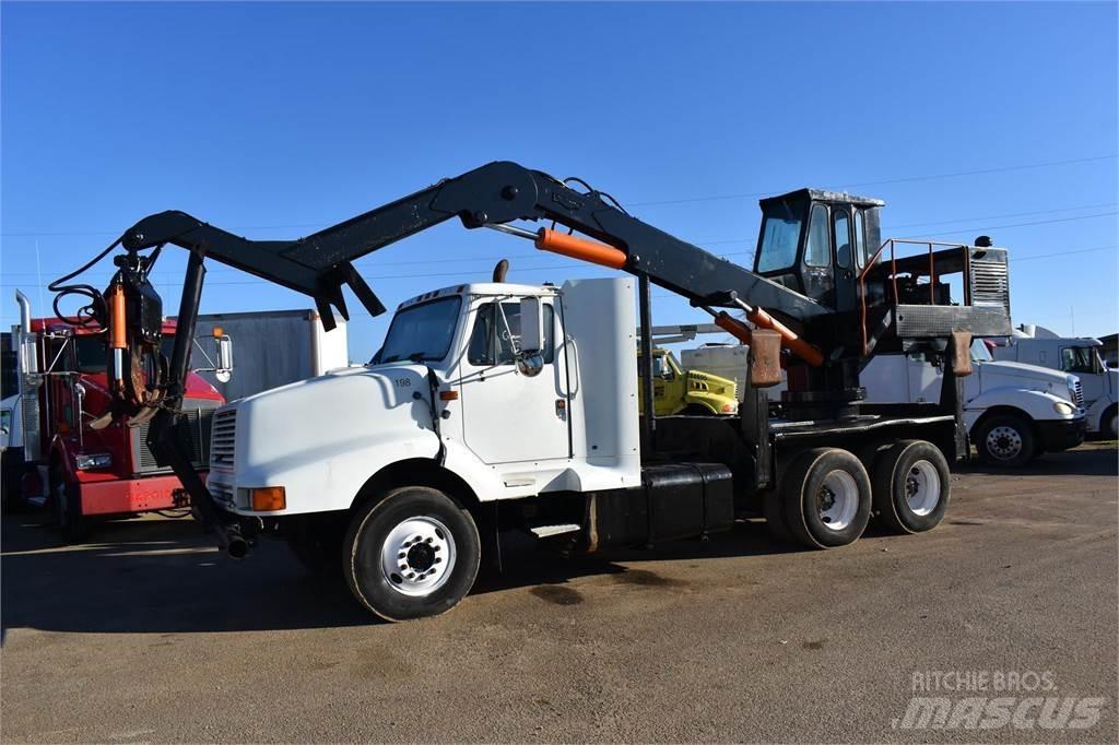 International 8200 Autojeřáby, hydraulické ruky