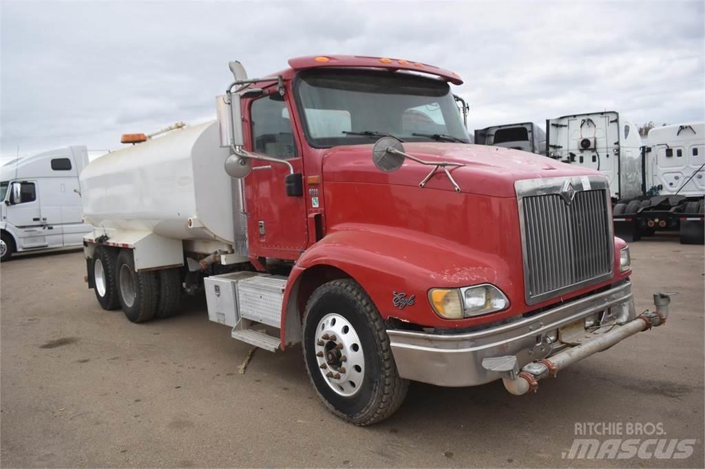 International 9200 Cisternové vozy