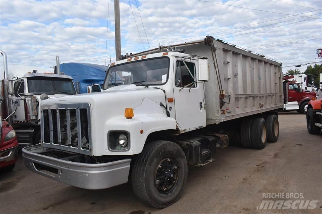 International S2600 Sklápěče