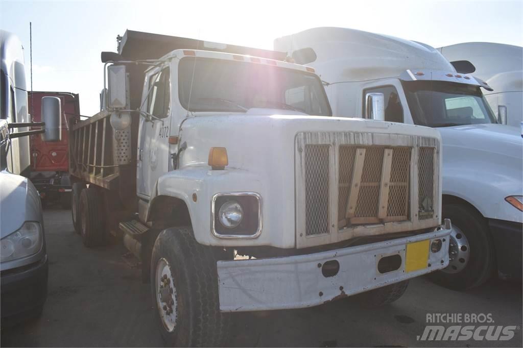 International S2600 Sklápěče