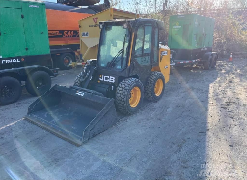 JCB 215 Smykem řízené nakladače