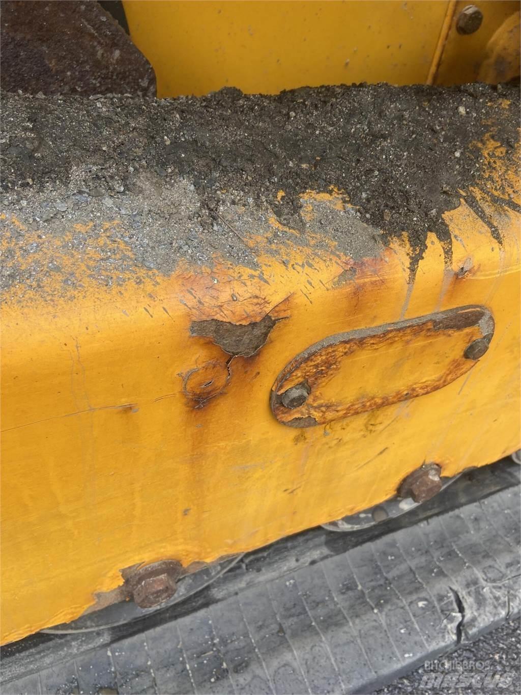 JCB 260T Smykem řízené nakladače