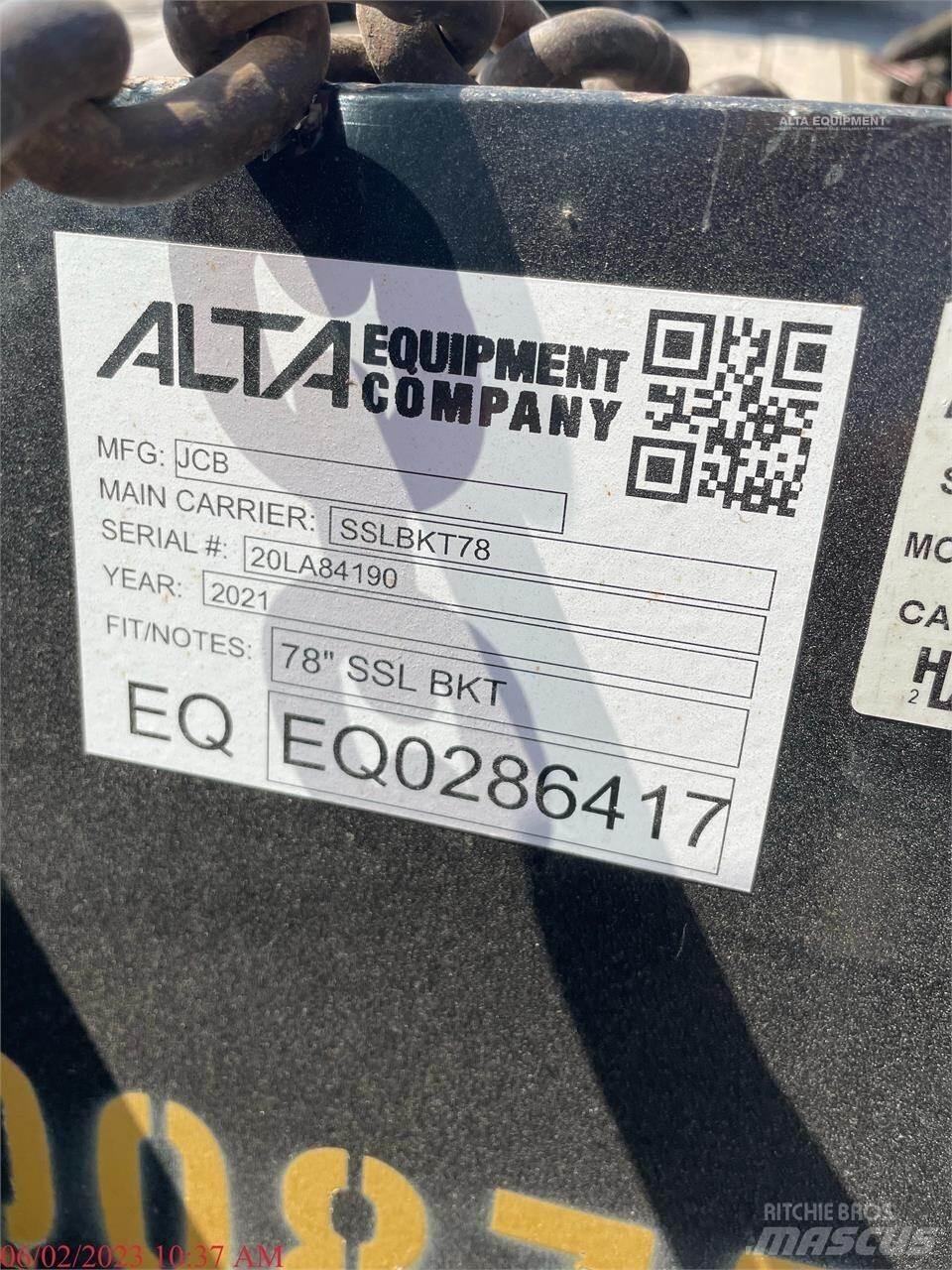 JCB 270 Smykem řízené nakladače