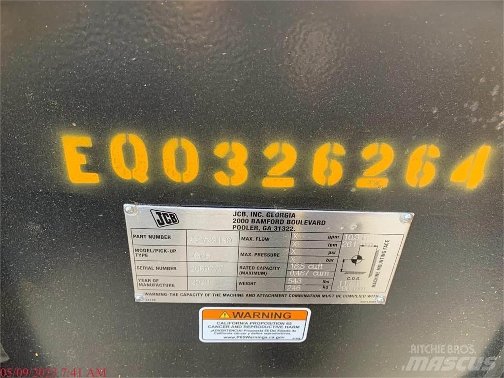 JCB 270T Smykem řízené nakladače
