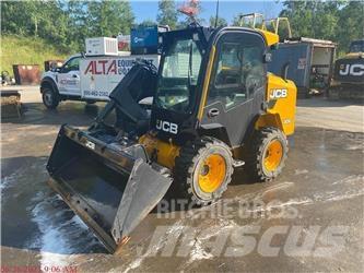 JCB 300 Smykem řízené nakladače