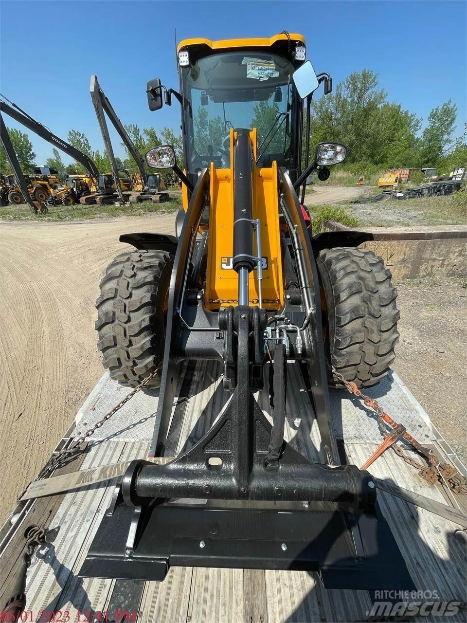JCB 409 Kolové nakladače