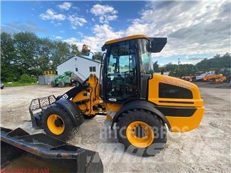 JCB 409 Kolové nakladače