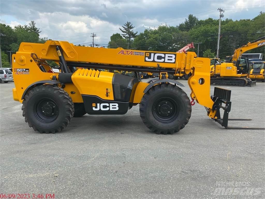 JCB 507-42 Teleskopické manipulátory