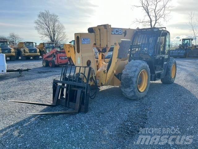JCB 510-56 Teleskopické manipulátory