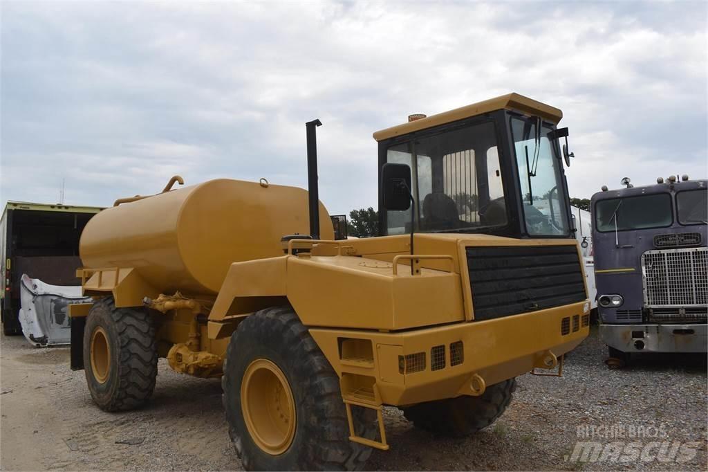 JCB 712 Cisterny na vodu