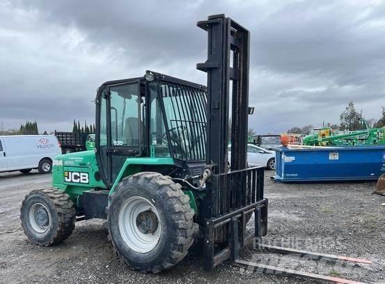 JCB 930 Terénní vysokozdvižné vozíky