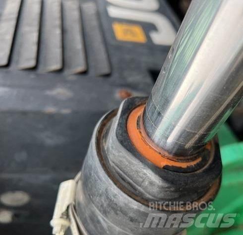 JCB 930 Terénní vysokozdvižné vozíky