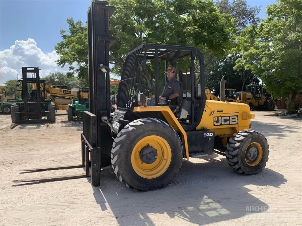 JCB 930 Terénní vysokozdvižné vozíky