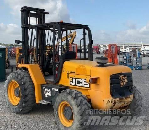 JCB 930 Terénní vysokozdvižné vozíky