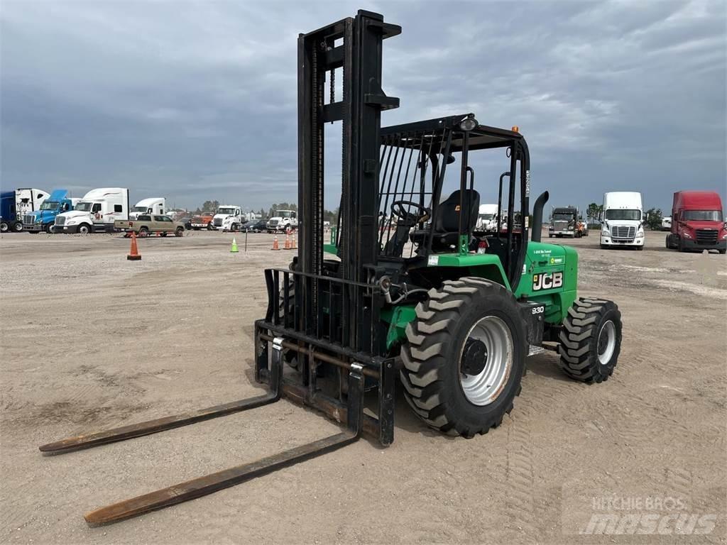 JCB 930 Terénní vysokozdvižné vozíky