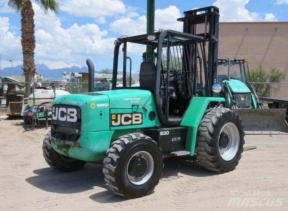 JCB 930 Terénní vysokozdvižné vozíky