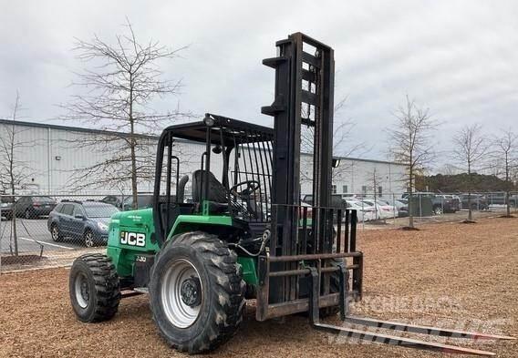 JCB 930 Terénní vysokozdvižné vozíky