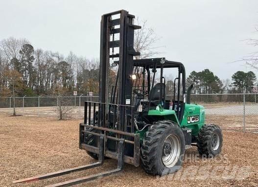 JCB 930 Terénní vysokozdvižné vozíky