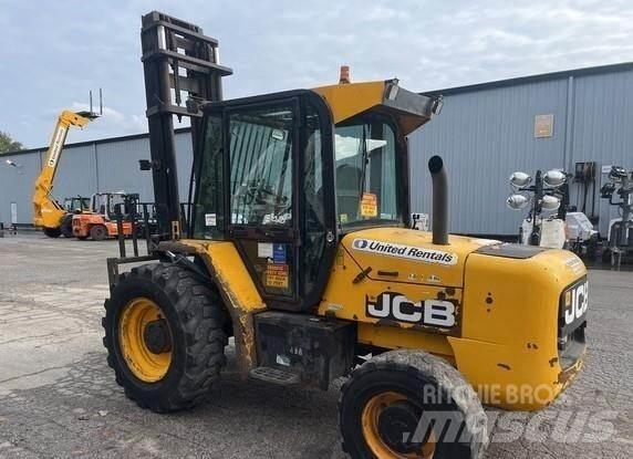JCB 940 Terénní vysokozdvižné vozíky