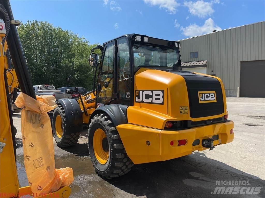 JCB TM320 Kolové nakladače