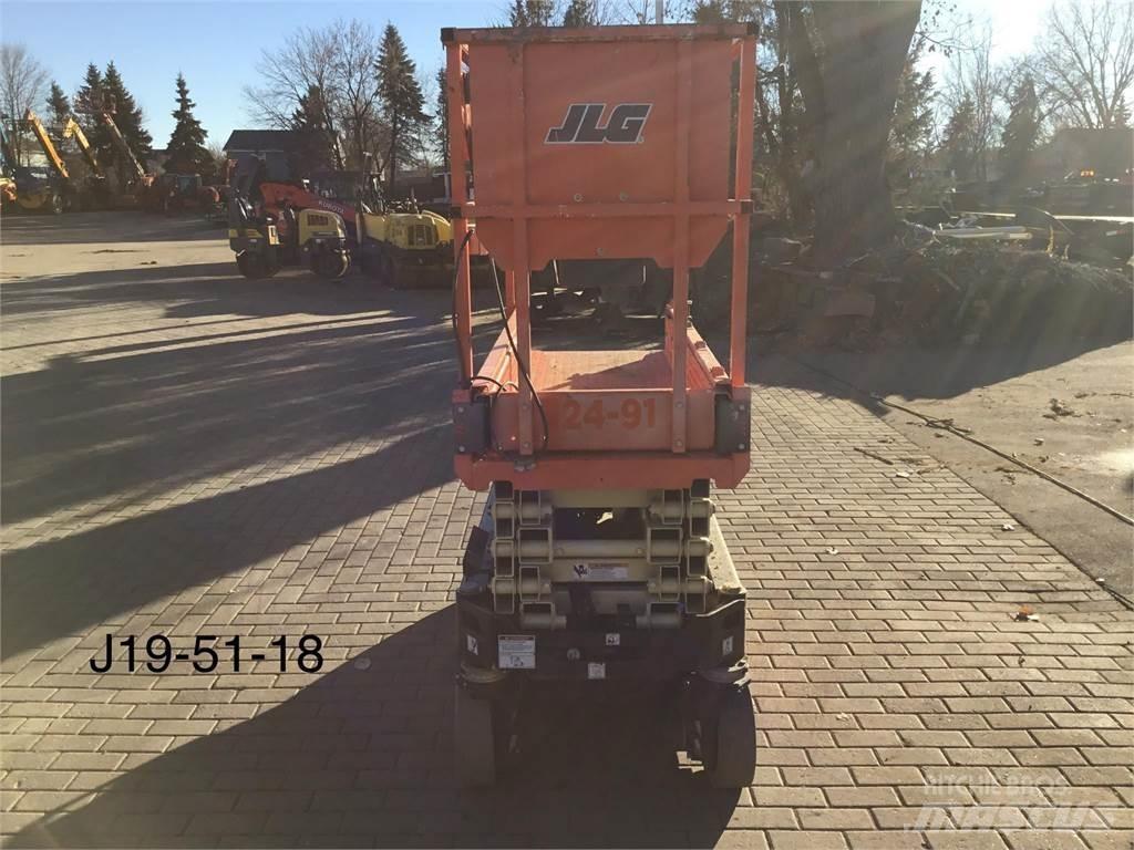 JLG 1932R Nůžková zvedací plošina