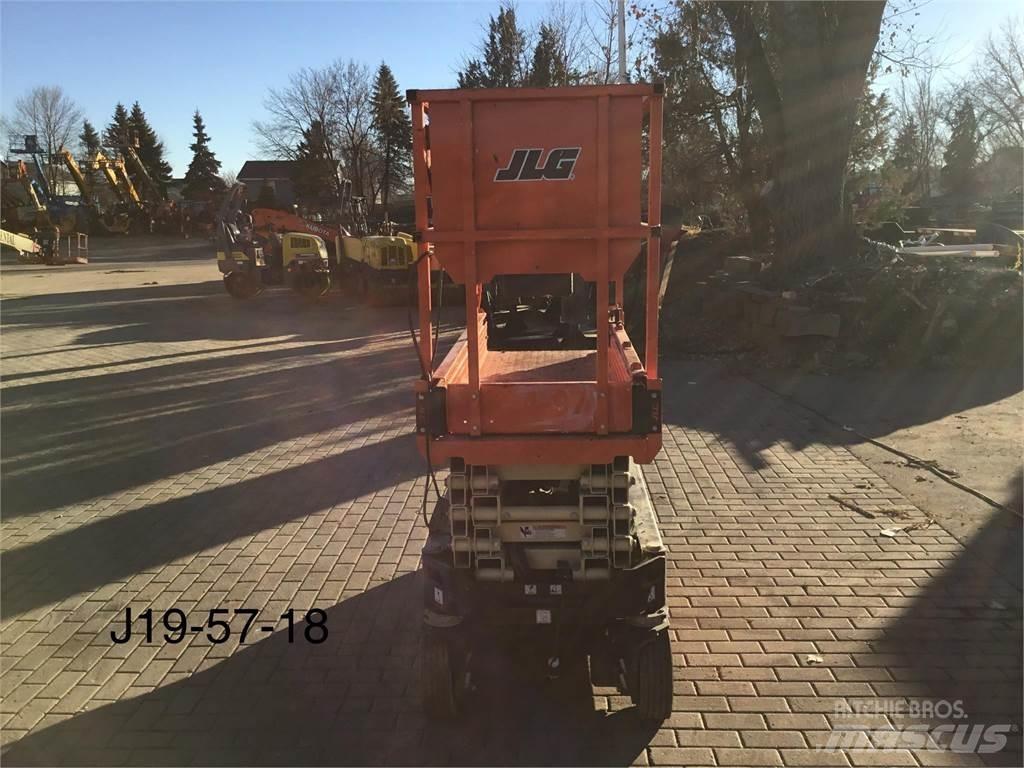JLG 1932R Nůžková zvedací plošina