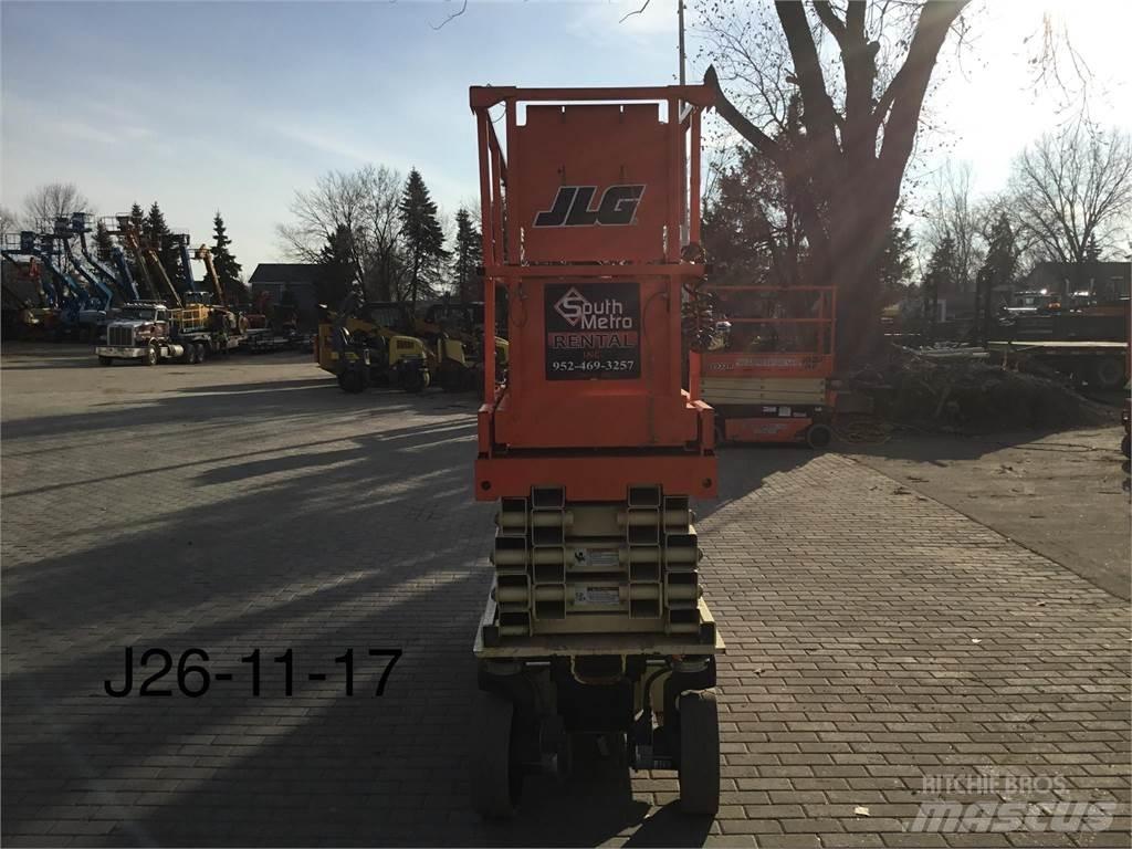 JLG 2632ES Nůžková zvedací plošina