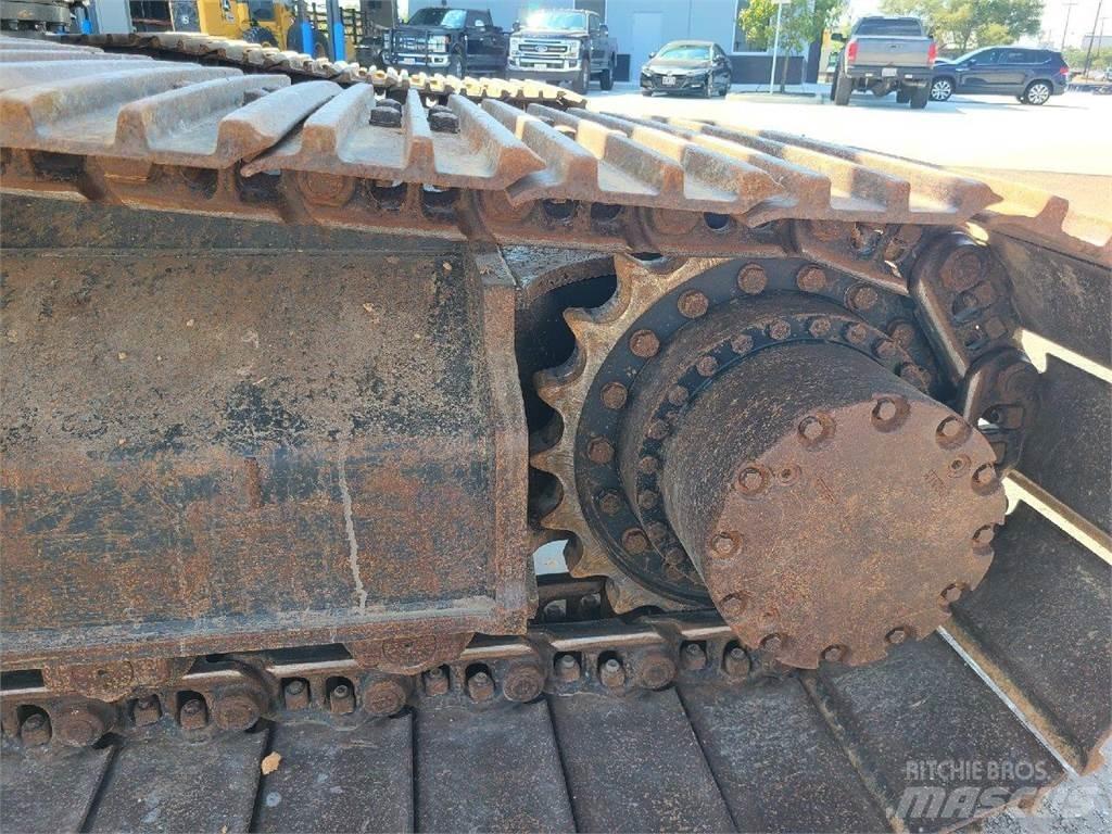 John Deere 210G LC Pásová rýpadla