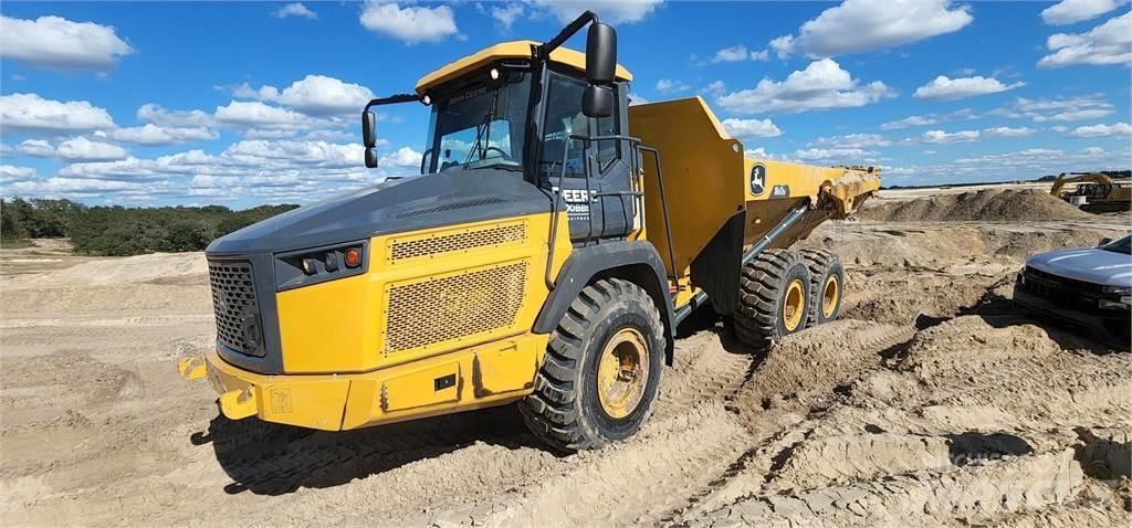 John Deere 310E Kloubové dempry