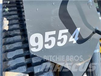John Deere 333G Smykem řízené nakladače
