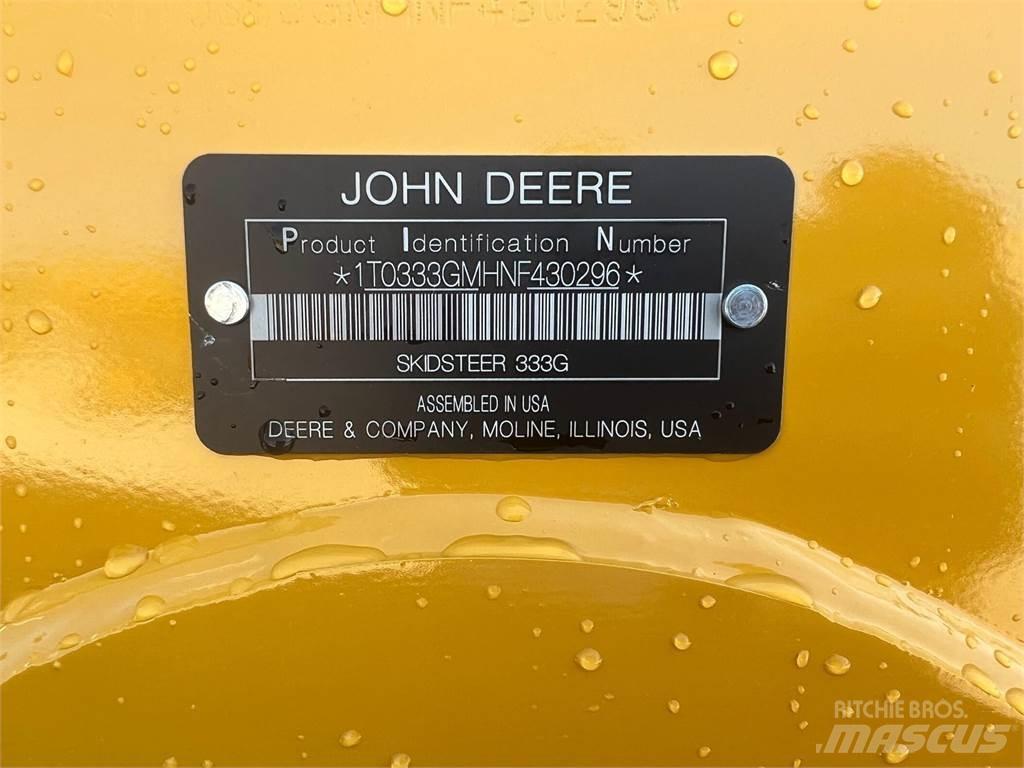 John Deere 333G Smykem řízené nakladače