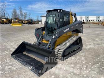 John Deere 333G Smykem řízené nakladače