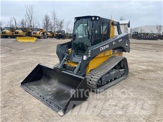 John Deere 333G Smykem řízené nakladače